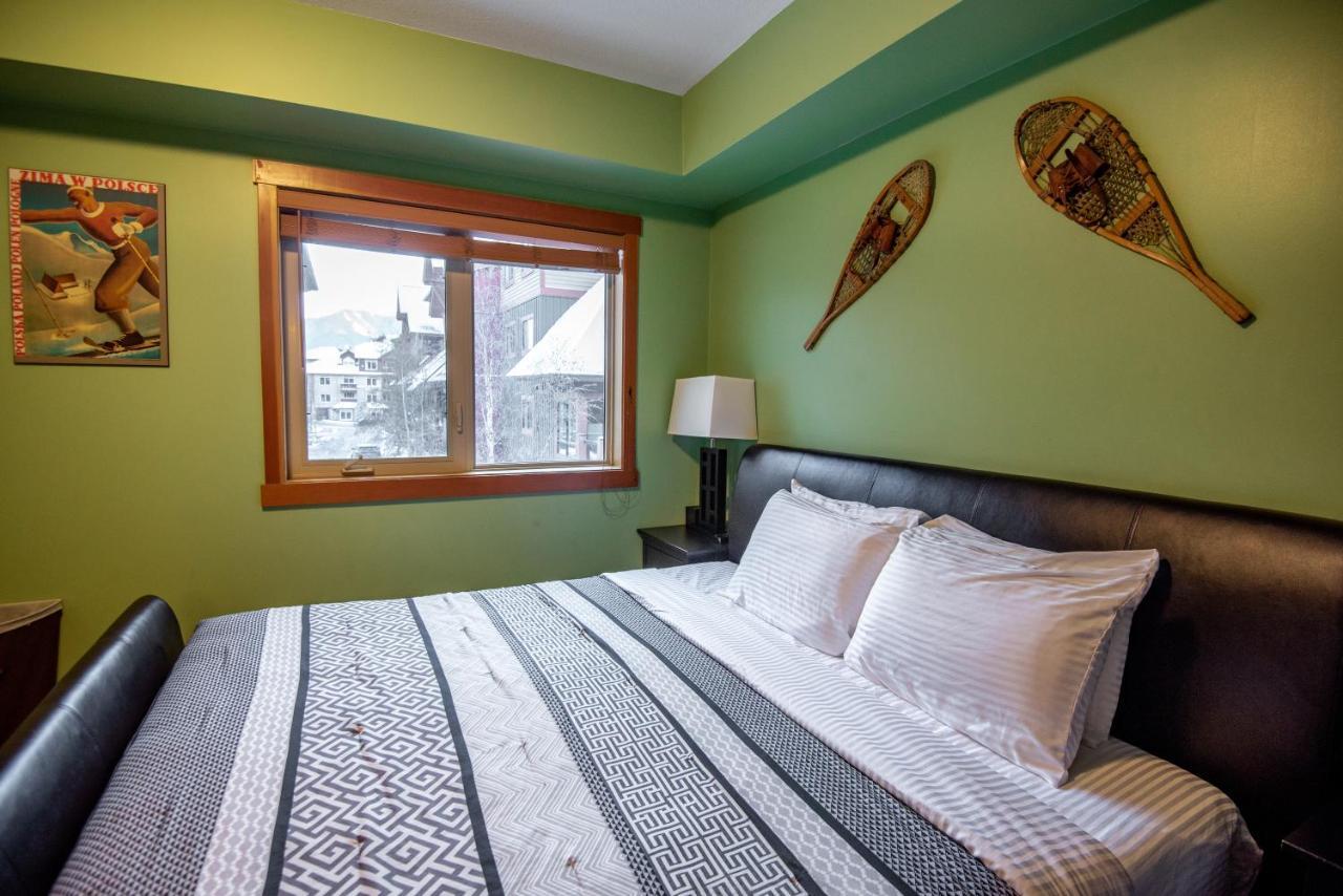 Renovated Condo, 2Br, 2Ba, Heated Pool, 3 Hot Tubs, Pets Welcome! Canmore Bagian luar foto
